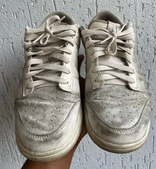 Nike Dunk higienizado antes do serviço